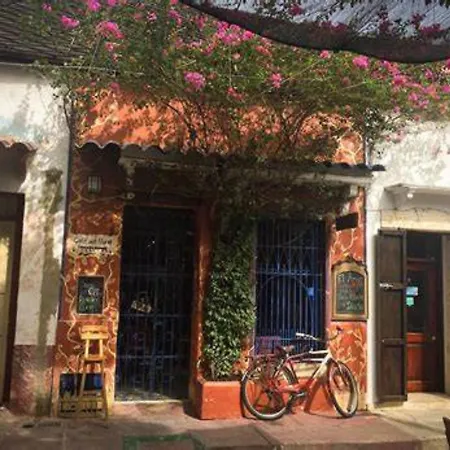 Hpt-sc1 De Cuadruple Con Piscina Aire Acondicionado Y Wifi En Getsemani Apartamento